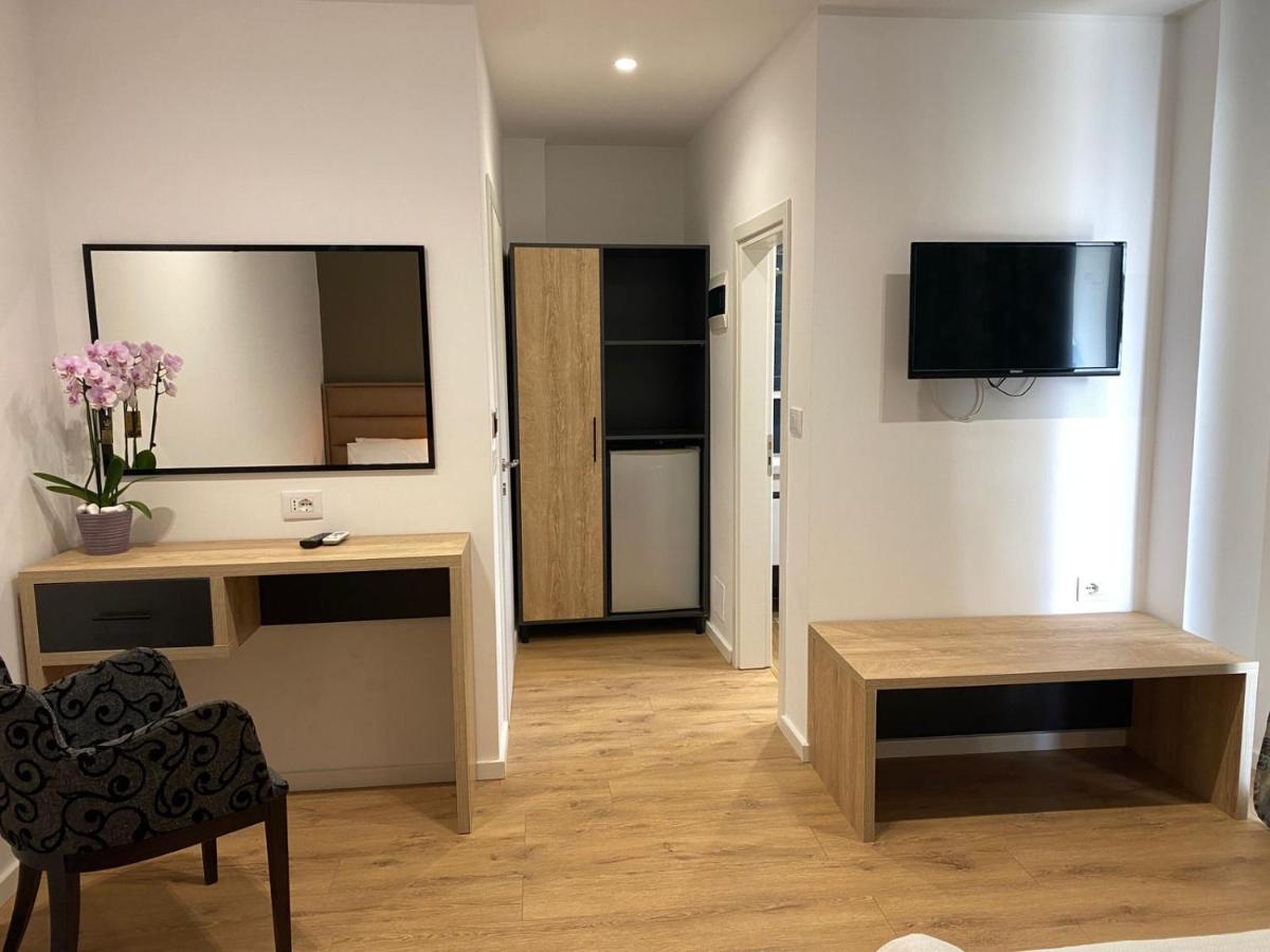 Augusto Rooms Saranda Kültér fotó